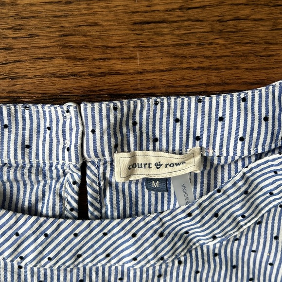 Court & Rowe Patterned Top - Picture 5 of 6